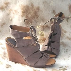 Melrose And Market Wedge Sandals - image 1